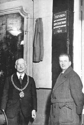 Mayor unveils plaque with JLB, 1929